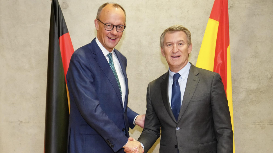 Alberto Núñez Feijóo en Berlín con el líder de la Unión Demócrata Cristiana de Alemania, Friedrich Merz