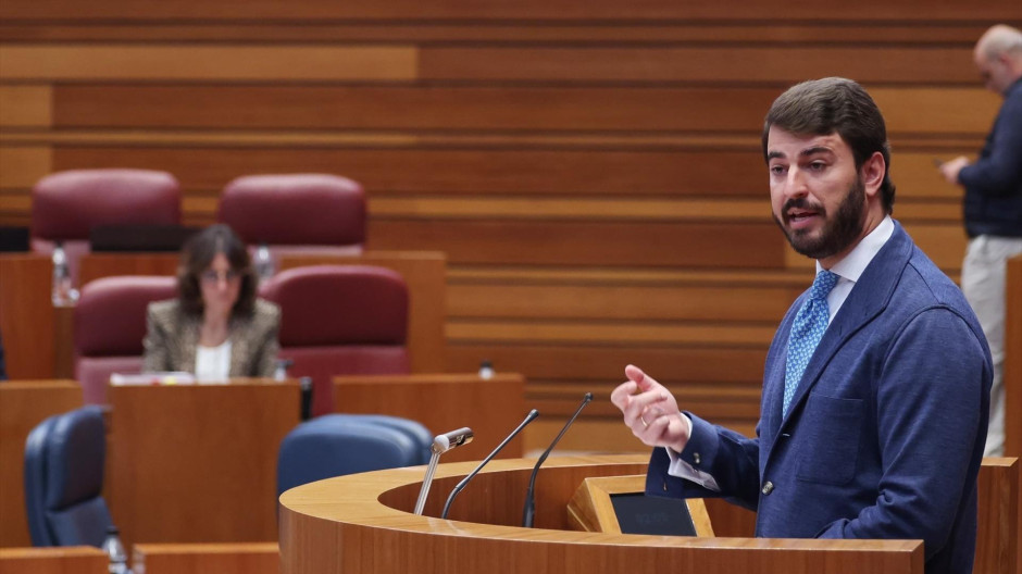 EuropaPress_6235027_diputado_vox_cortes_castilla_leon_juan_garcia_gallardo_interviene_pleno (1)