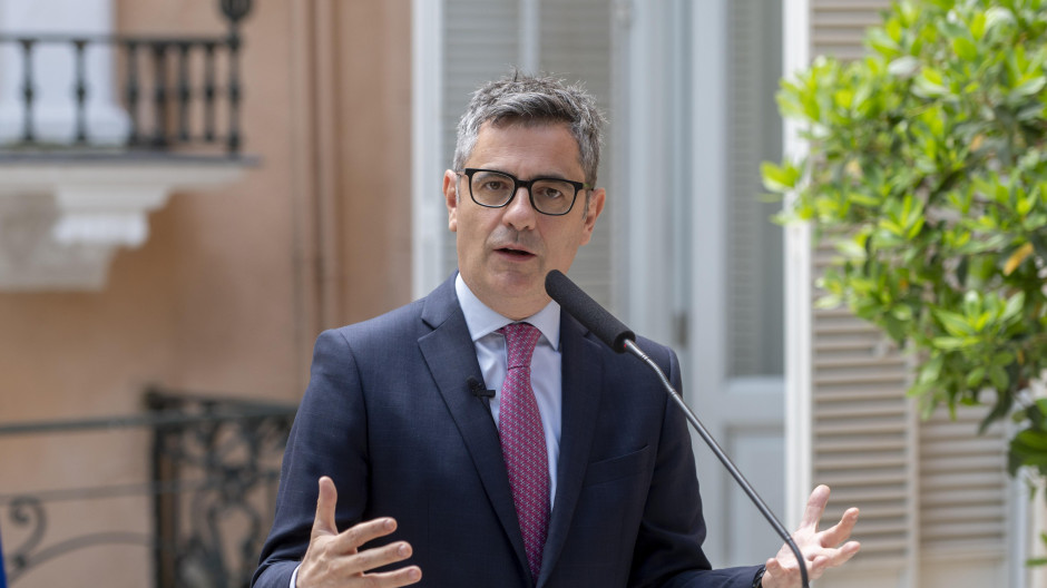 El ministro Bolaños al juez Peinado: «Me está resultando muy sorprendente su interrogatorio»