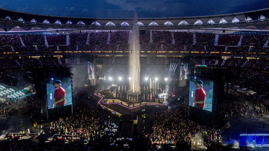 Vista general durante el concierto del cantante Dellafuente, en el Estadio Riyadh Air Metropolitano