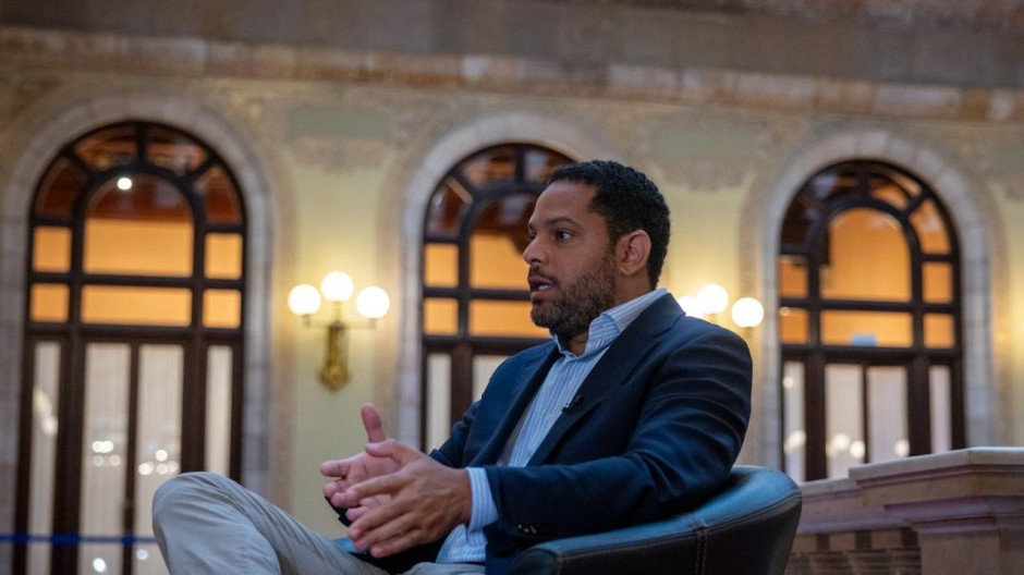 El secretario general de Vox y líder del partido en Cataluña, Ignacio Garriga, durante la entrevista