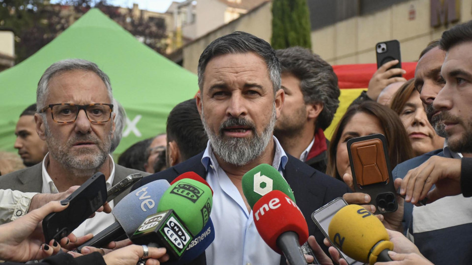 586204258ff193bb31502ea1e16bdb2c4b433e5dw