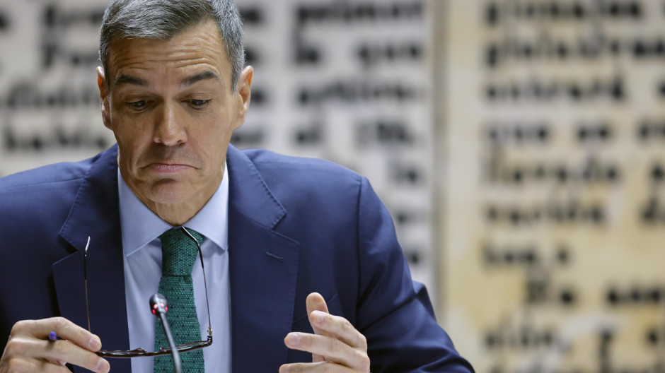 Sánchez se erige como feminista al ser preguntado por el dinero público gastado en prostitutas