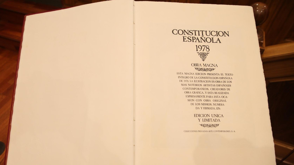 Un ejemplar de la Constitución Española