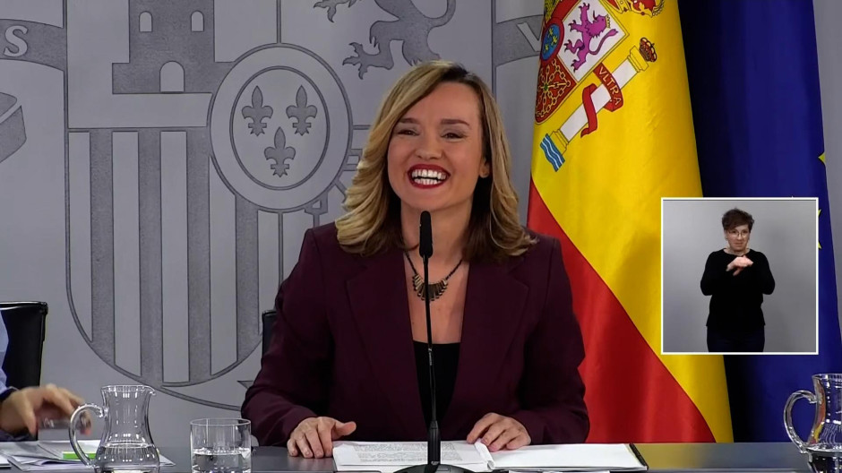 El lapsus de Pilar Alegría al hablar de la «desindustrialización» en Extremadura: «Es difícil la palabra»