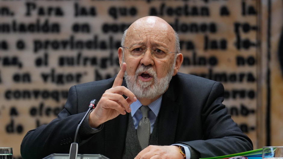 El presidente del Centro de Investigaciones Sociológicas (CIS), José Félix Tezanos, este martes en el Senado