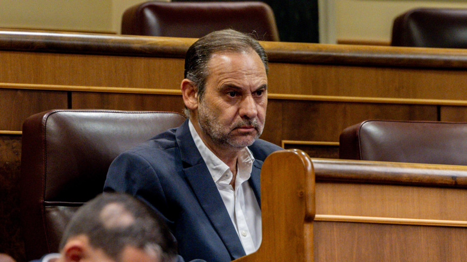 José Luis Ábalos, en una imagen de archivo sentado en su escaño del grupo mixto