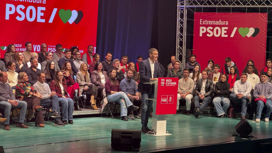 Pedro Sánchez, en el mitin de cierre del PSOE de Extremadura