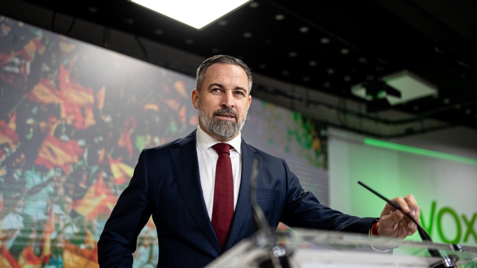 EuropaPress_7183905_presidente_vox_santiago_abascal_valora_resultados_elecciones_extremenas