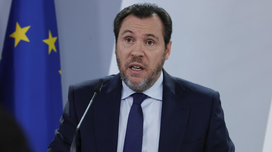 El ministro de Transportes, Óscar Puente, durante la rueda de prensa en la Moncloa