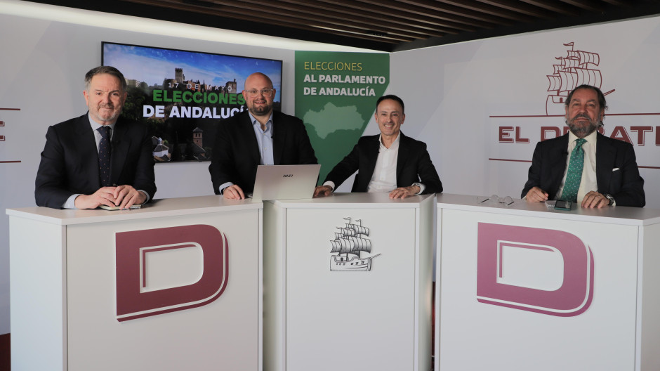Bieito Rubido, Diego Moreno, Luis Ventoso, y Ramón Pérez Maura participan en 'A Debate'