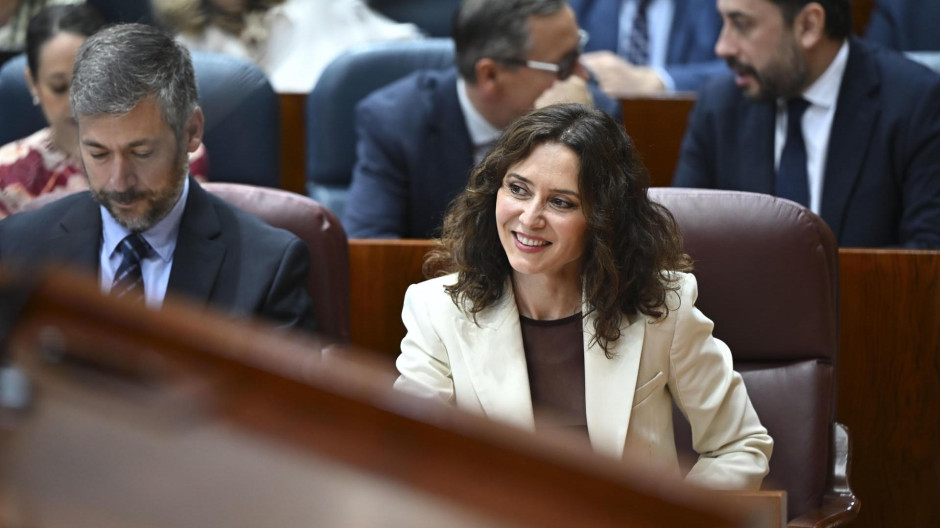 Ayuso, en el Pleno de la Asamblea de Madrid, en directo