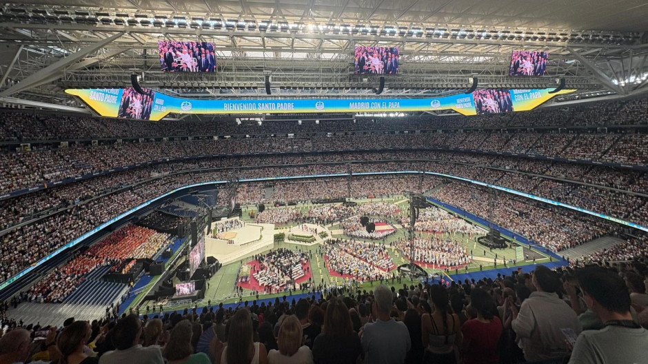 El estadio Santiago Bernabéu durante el acto con el Papa León XIV