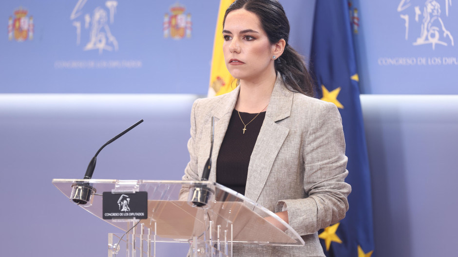 La portavoz de Vox en el Congreso, Pepa Millán, durante una rueda de prensa en el Congreso de los Diputados