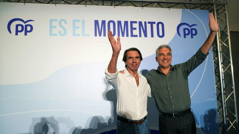 DIRECTO | Elías Bendodo y José María Aznar asisten al desayuno organizado por Forum Europa