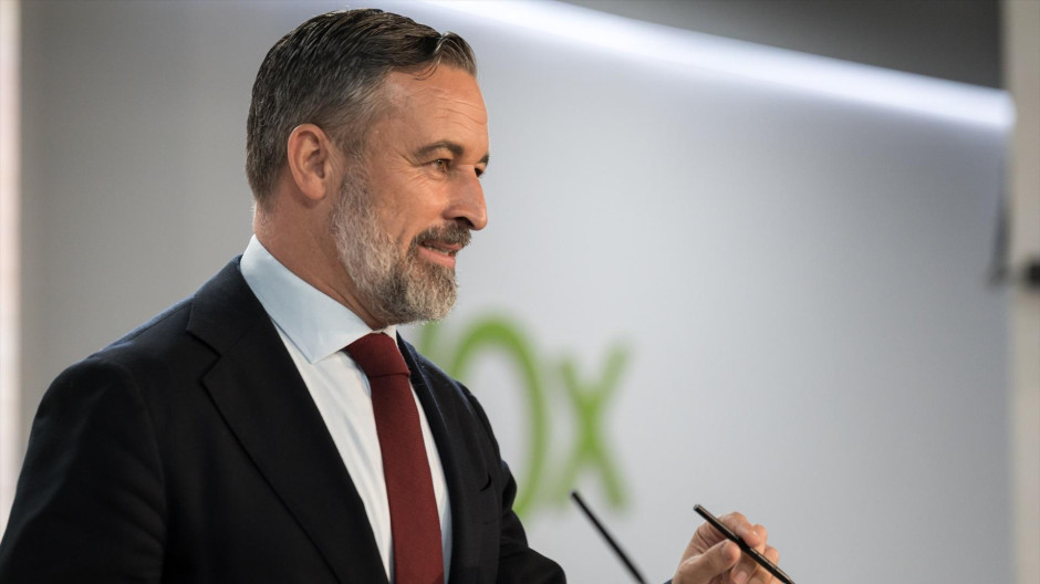 EuropaPress_7822206_presidente_vox_santiago_abascal_rueda_prensa_sede_vox_octubre_2026_madrid