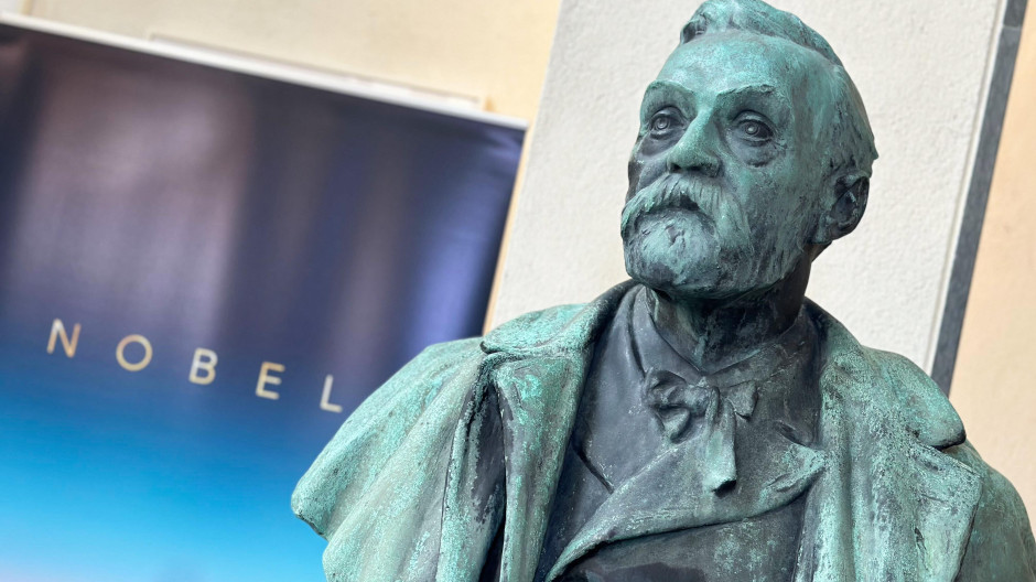 Busto de Alfred Nobel