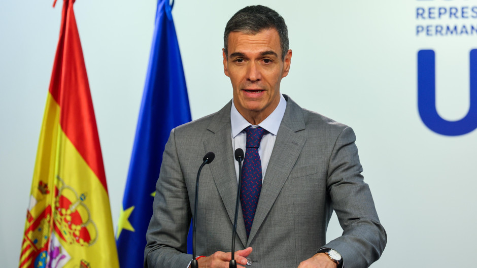 Sánchez se desentiende de la dimisión de Montse Mínguez: «Estaba rota y le pedí que no lo hiciera»