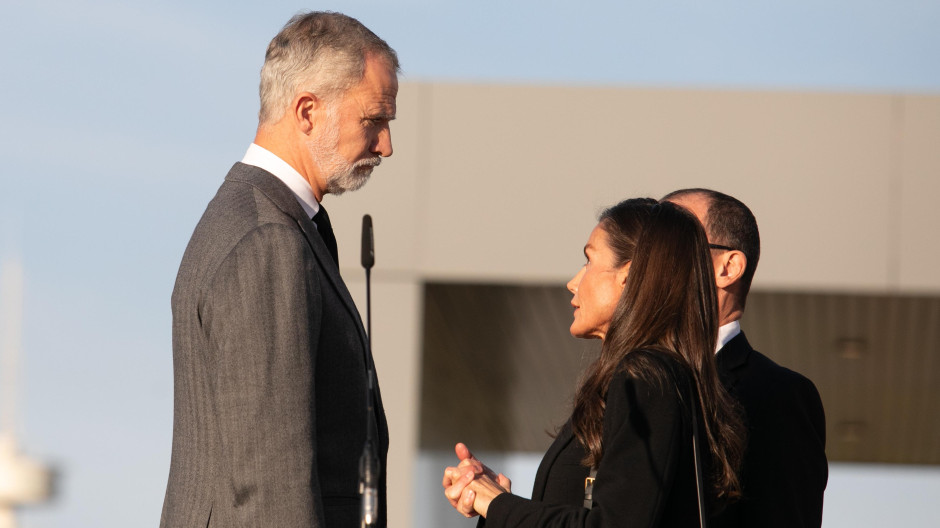 El momento en que Letizia corrige a Felipe VI