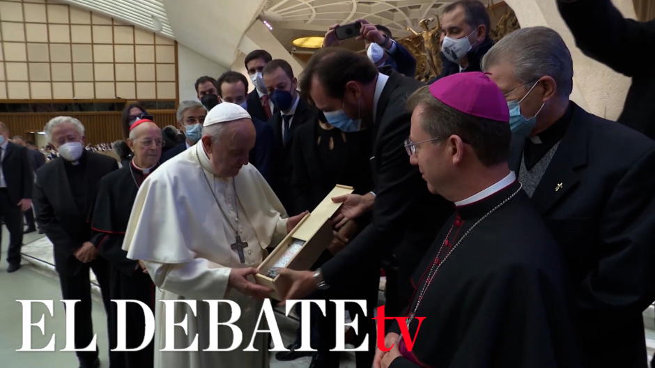 El Papa Francisco recibe a la delegación vallisoletana y la invitación a conocer la Semana Santa