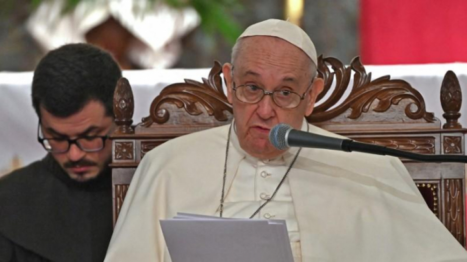 El Papa reclama en su visita a Chipre una Iglesia «que no se deje desconcertar por los cambios»