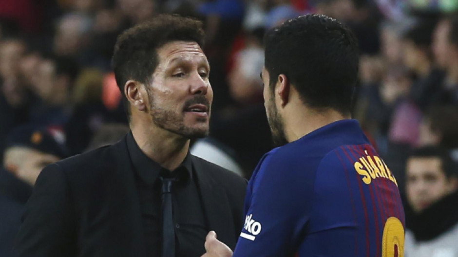El pique de Simeone y Xavi: «Cuando uno sólo convivió con una situación en su vida no entiende de otras»
