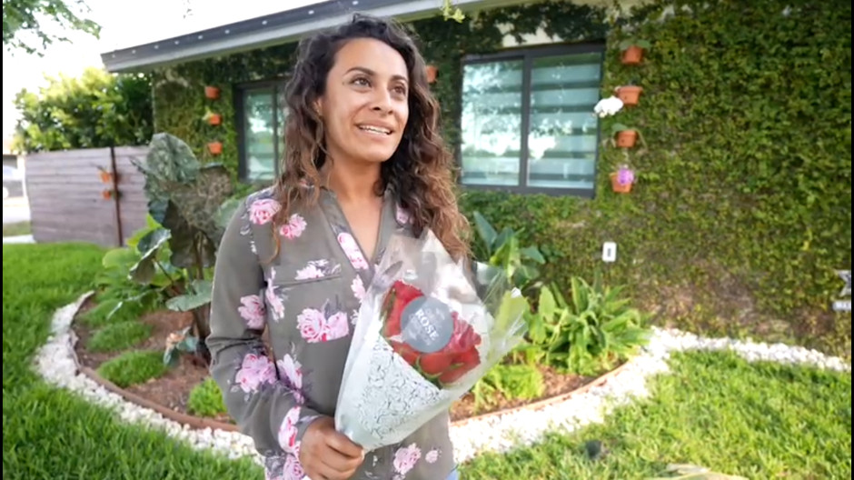 Del campo a las manos de una madre en Miami, el increíble viaje de las rosas guatemaltecas