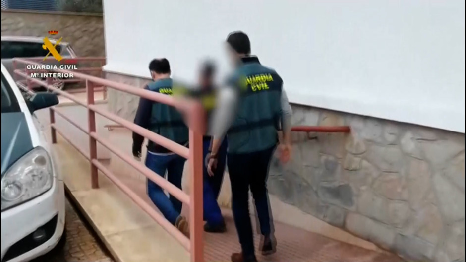Hombre detenido por más de 40 abusos sexuales