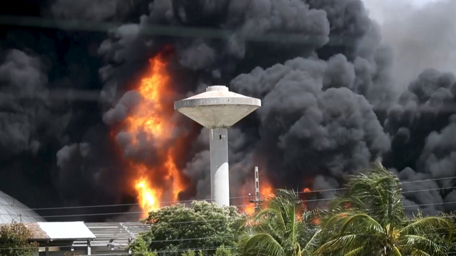 Imagen del incendio industrial de Matanzas, Cuba