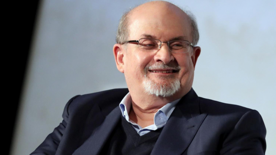 Salman Rushdie, atacado sobre el escenario durante un acto en EE.UU.