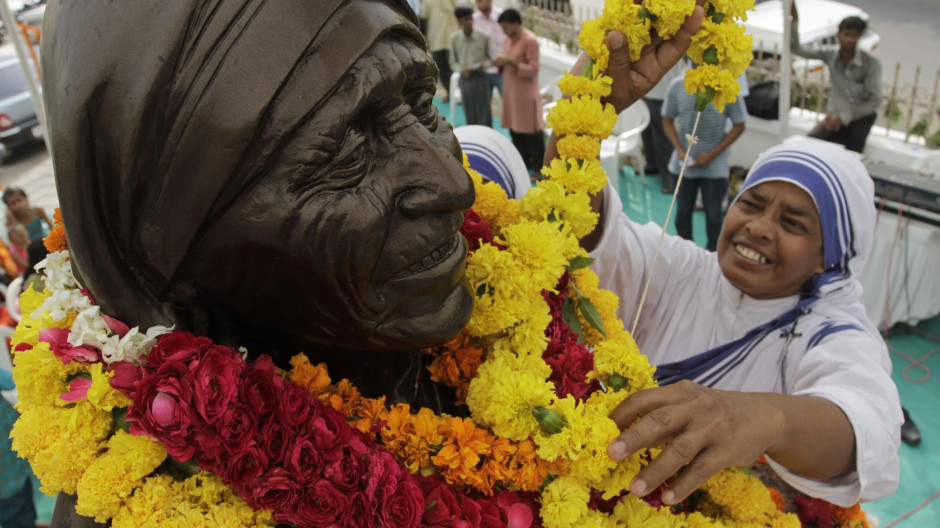 Así celebran el 112 aniversario del nacimiento de la Madre Teresa de Calcuta