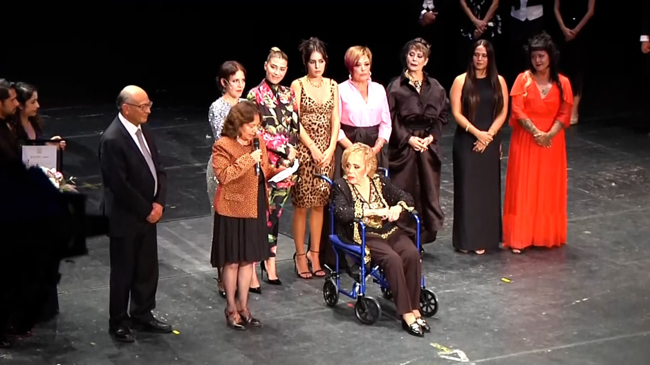 Silvia Pinal en el Palacio de Bellas Artes de México