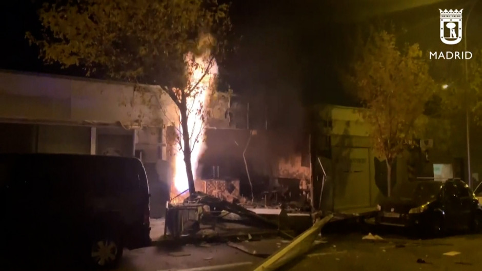 Una explosión en un bar en Carabanchel deja dos jóvenes heridos
