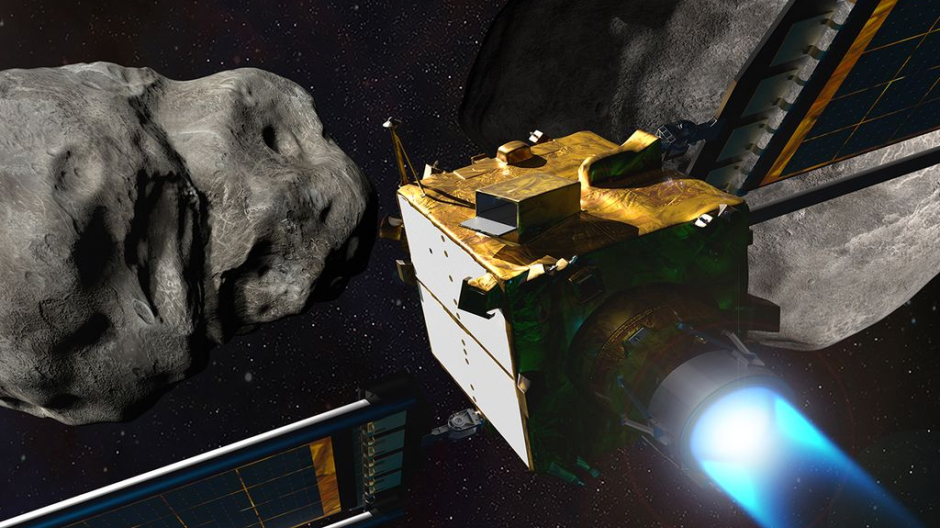 Imagen ilustrativa de la nave espacial DART acercándose a los asteroides Dimorphos y Didymos.
