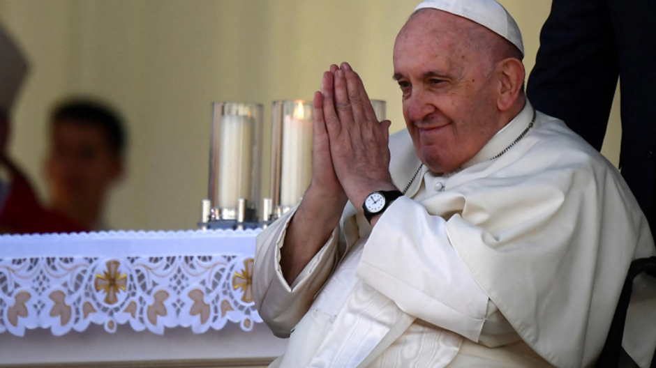 El Papa Francisco en la eucaristía celebrada en la Plaza de la Exposición, en Nur-Sultan.