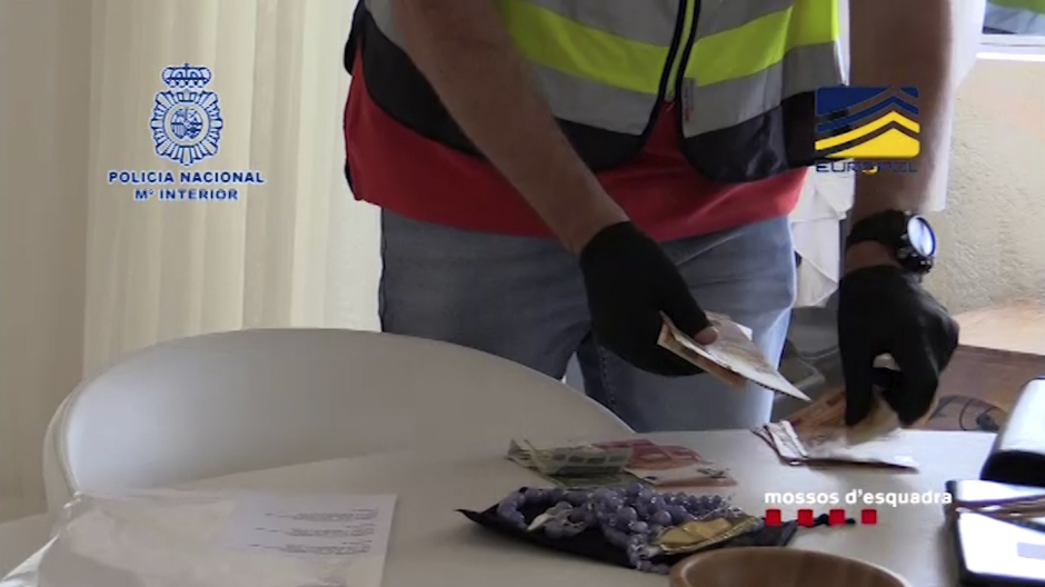La Policía Nacional descubre el mayor laboratorio de billetes falsos de 500 euros