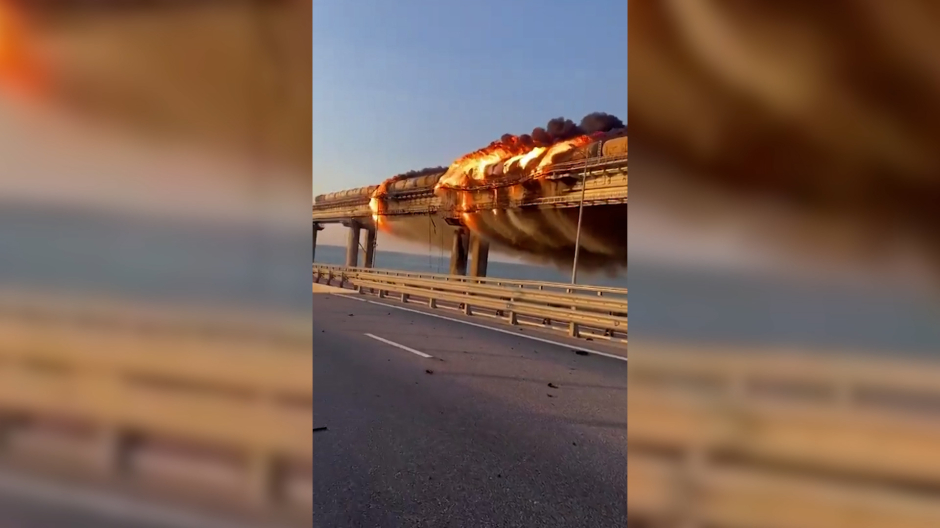 Imágenes del incendio en el puente de Crimea