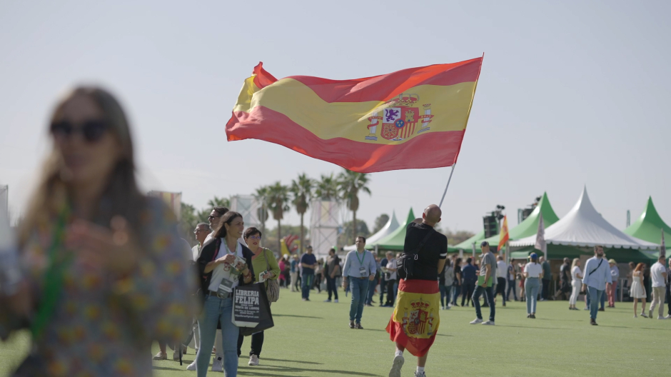 Miles de personas celebran la Historia de España en el Viva22 de Vox en Madrid