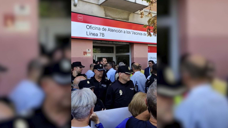 Ayuso es abucheada en San Fernando de Henares por los afectados por las ...