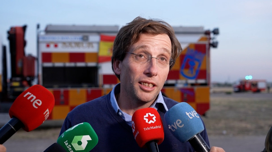 Almeida define como «extraordinario» el simulacro de emergencias en Cuatro Vientos