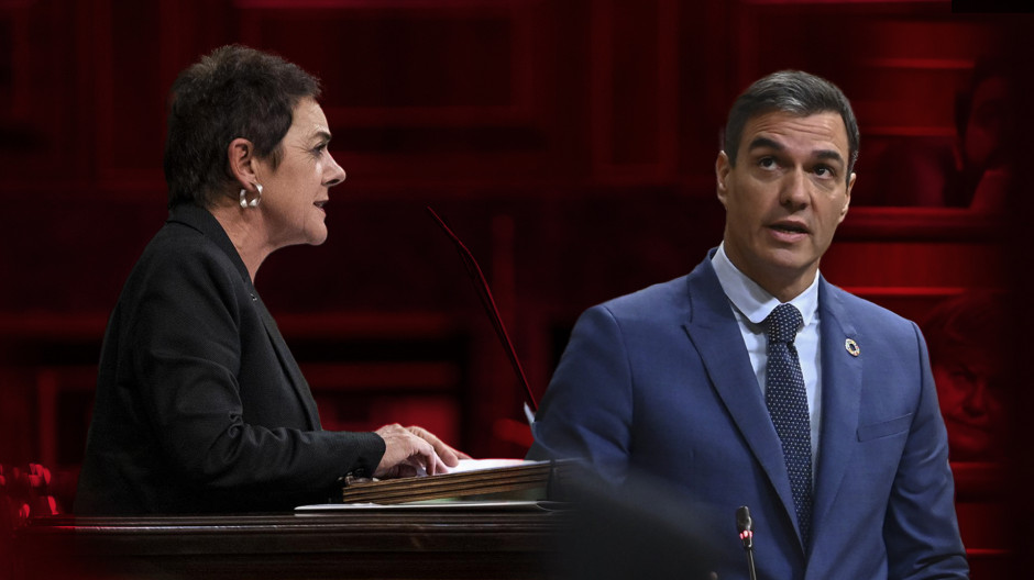 Mertxe Aizpurua y Pedro Sánchez en el Congreso de los Diputados