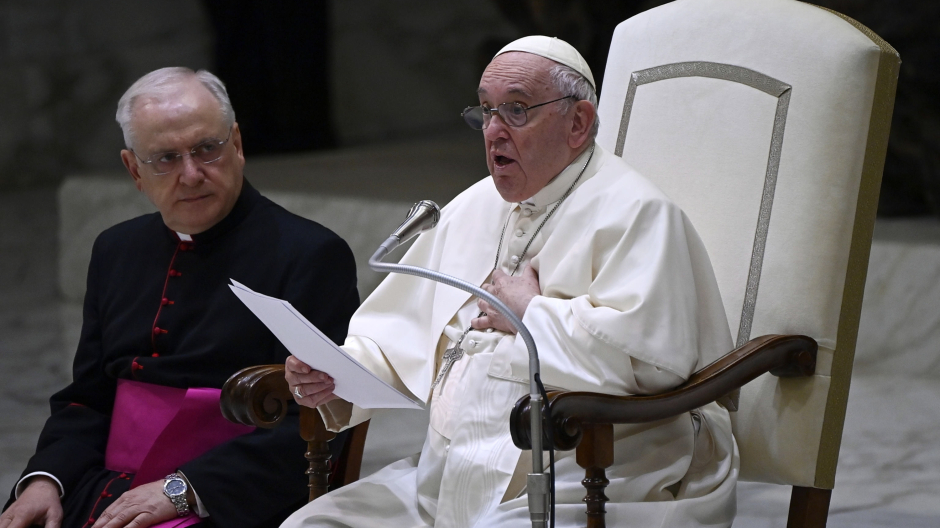 Vea la audiencia en la que el Papa Francisco ha pedido una oración por Benedicto XVI