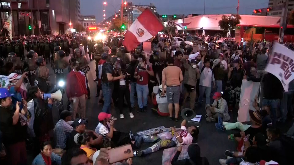 Manifestantes en Perú