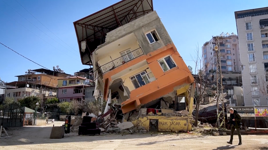 Imagen de uno de los edificios afectados por el terremoto, Turquía