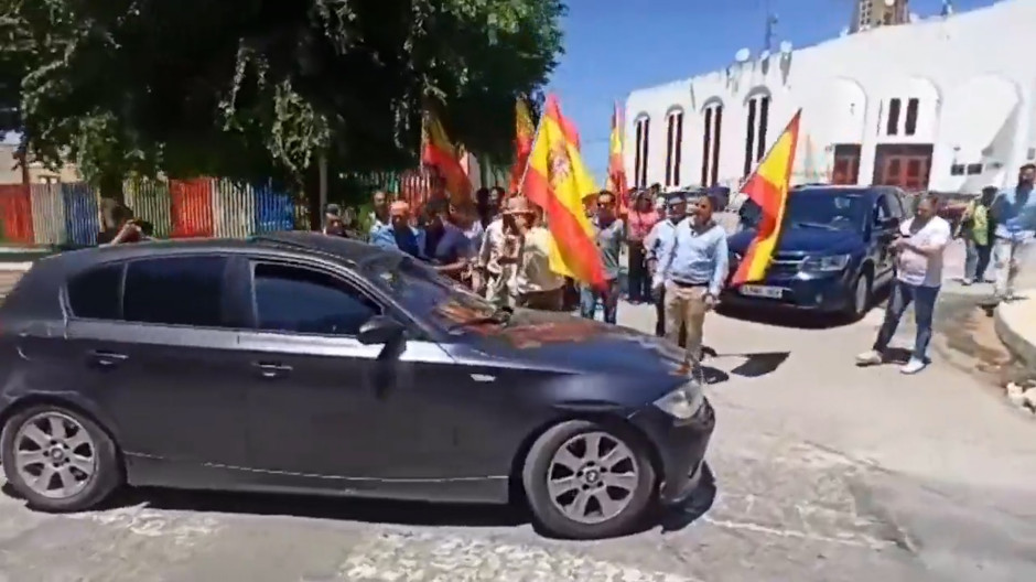 Un herido y un intento de atropello en el acto de Vox en Marinaleda