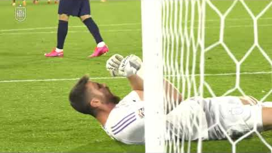 Revive la tanda de penaltis que nos dio la Nations League a pie de campo