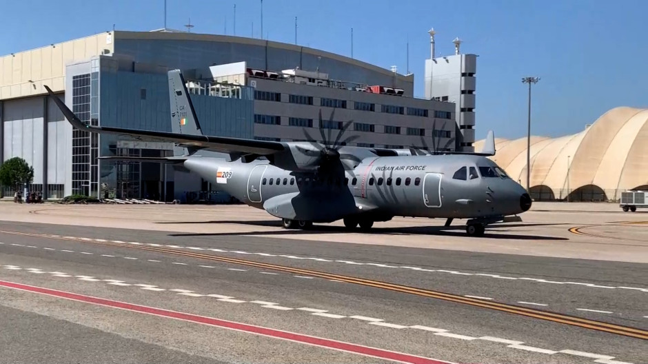 Airbus entrega el primero de los 56 aviones C295 encargados por la India