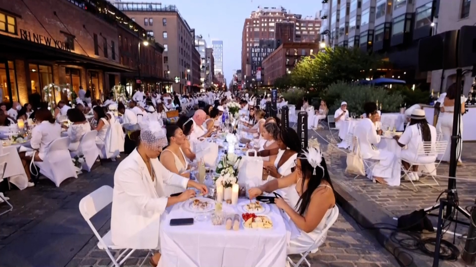 La peculiar y elegante cena que se celebra en Nueva York