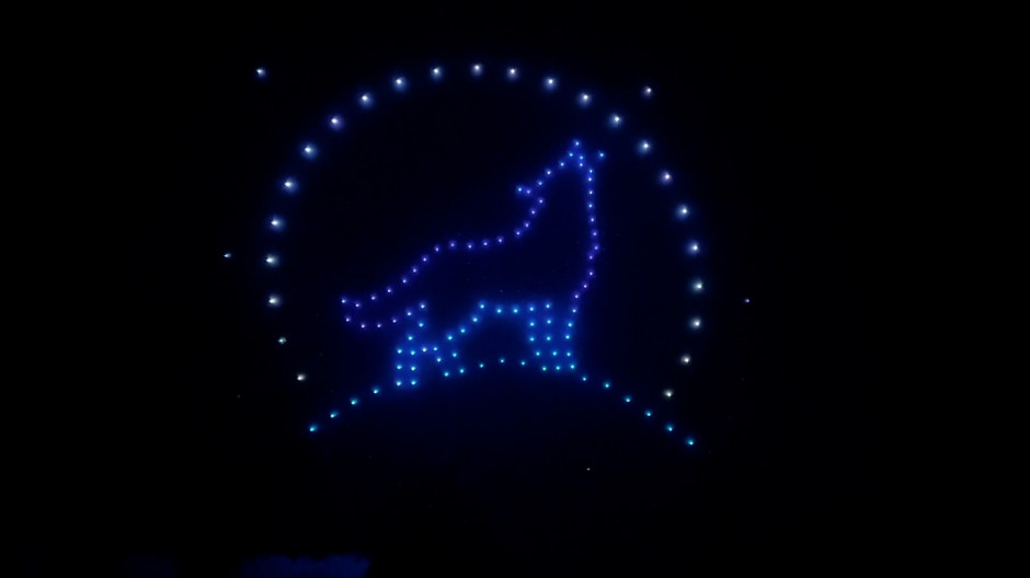 El cielo de Logroño se ilumina con el espectáculo de drones por las Fiestas de San Mateo