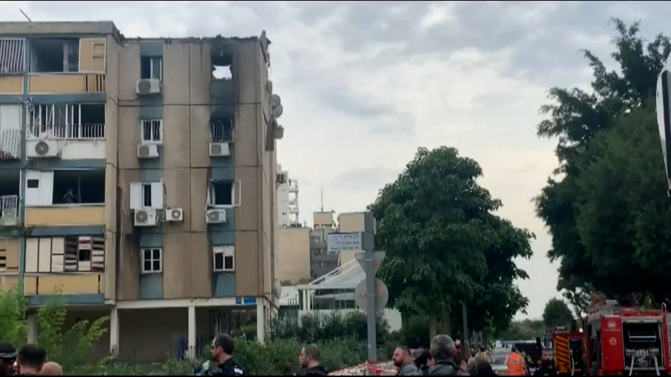 El edificio de Tel Aviv en el que ha impactado el cohete de Hamás